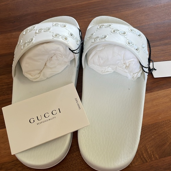 Authentic Gucci Pool Slides Interlocking G Design - Picture 10 of 11